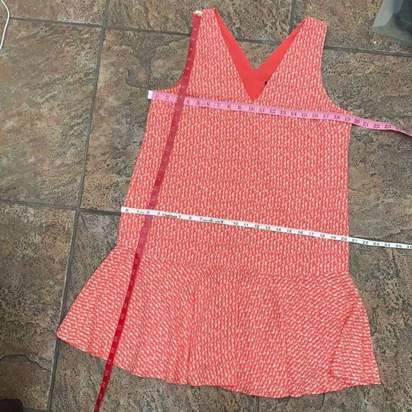 Banana Republic Dress VNeck Short Sleeved Orange White Ruffled Bottom Sz Medium - Picture 3 of 11